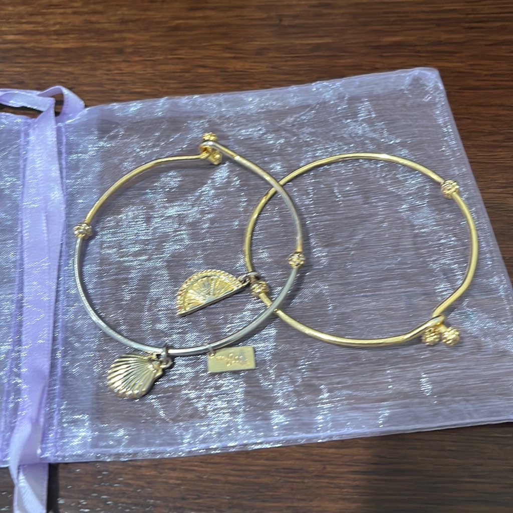Lilly Bangles